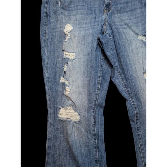 Torrid Boyfriend Distressed Stretch Denim Jeans Women’s Size 18 Plus Size - Picture 8 of 9